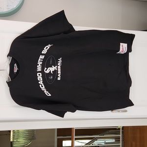 Chicago white tee shirt